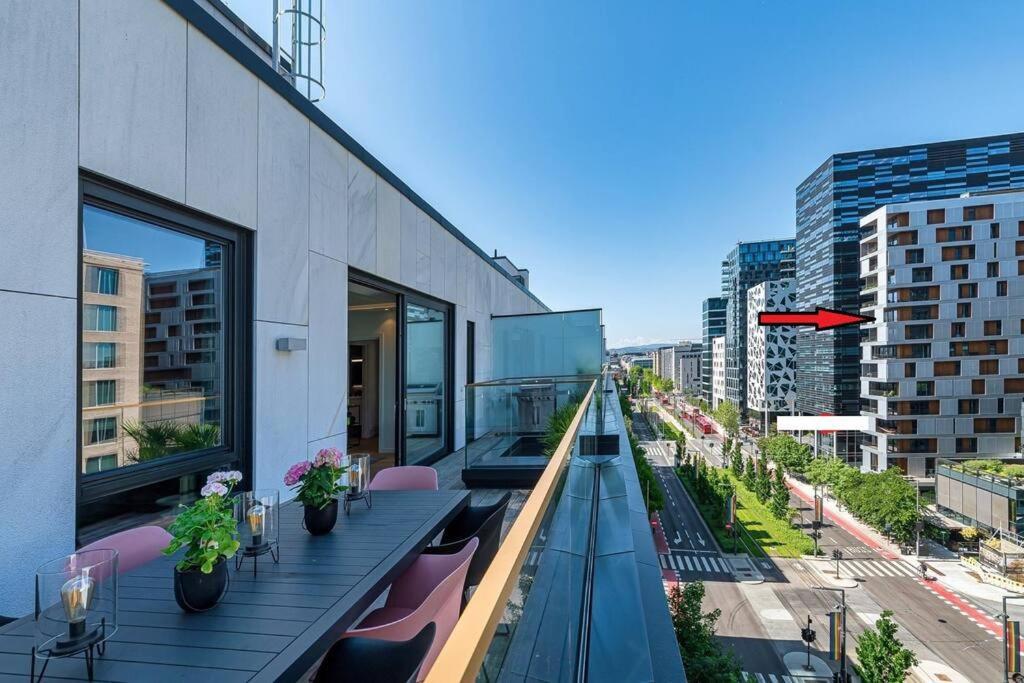 Modern 3Bed Room Sea View Apartment @ Oslo Barcode المظهر الخارجي الصورة